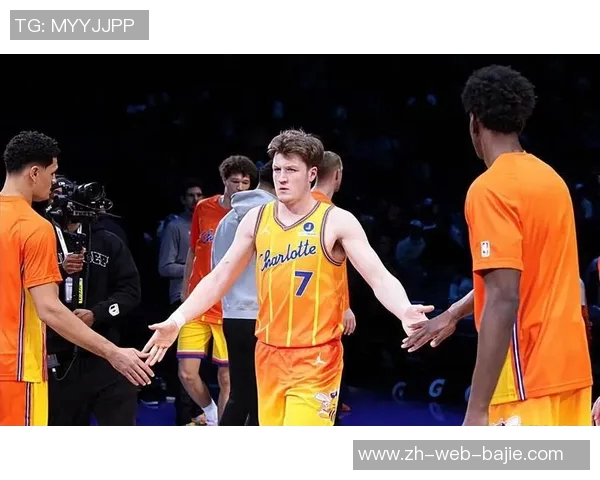 阿特金森赞年轻球员表现出色攻防两端均展现惊人实力与潜力